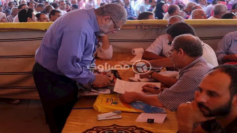 هل يحق لأفراد المشاركة في مزاد سيارات مطار القاهرة المقبل؟